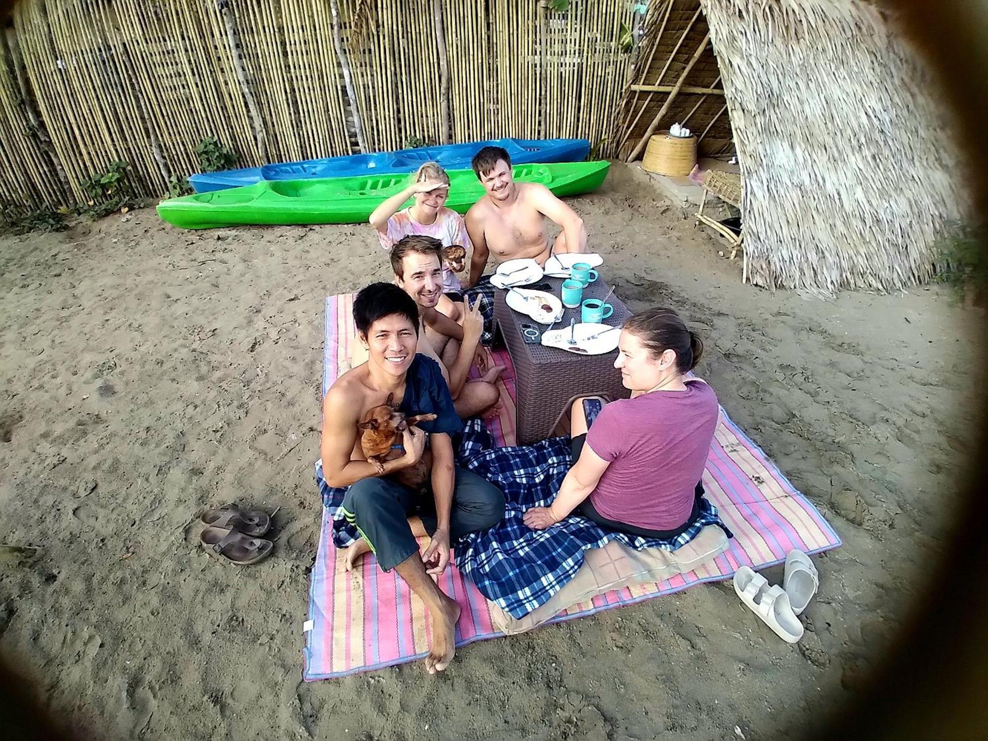 Bucana Kamp Payapa Beachfront El Nido Exterior photo